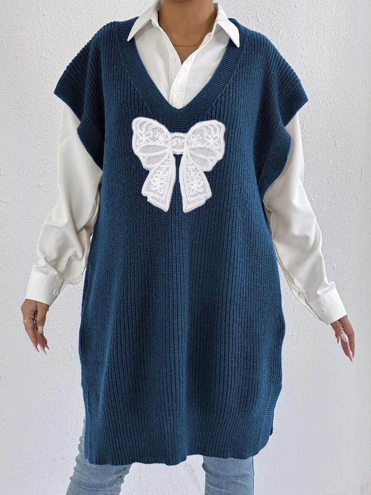 Trendsi Embroidered Bow V-Neck Sweater Vest -