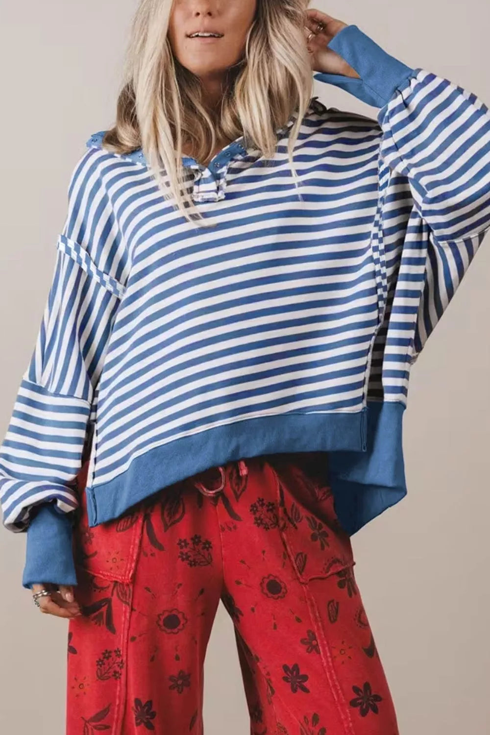 Trendsi Stripe Color Block Trim Raw Seam Split Hem Loose Sweatshirt -