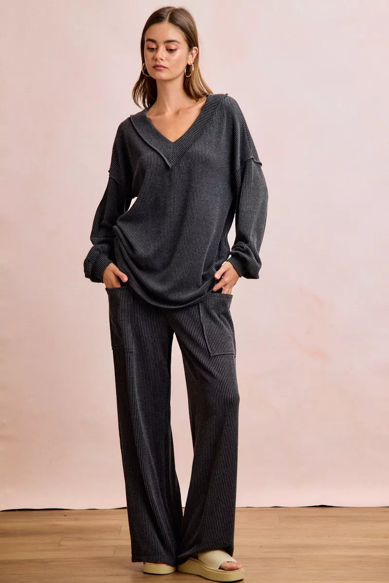 Women's clothing set – product view 1