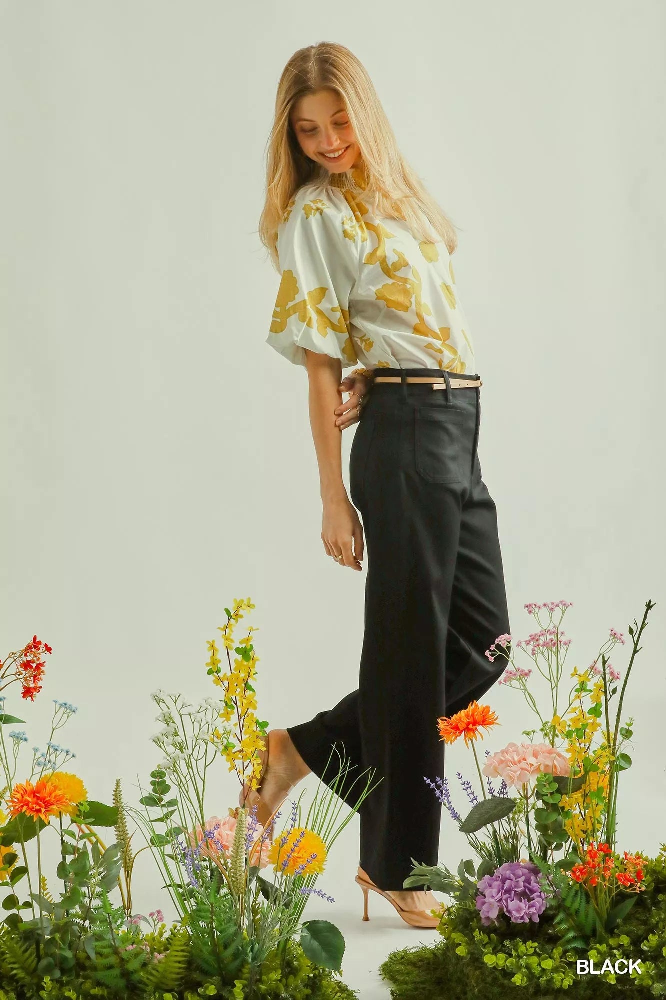 Women's pants – product view 2