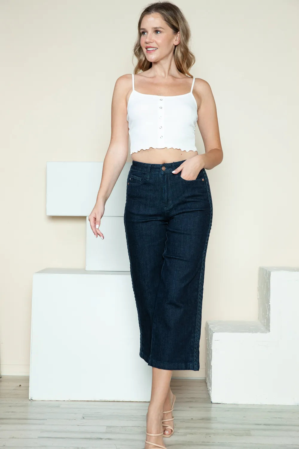Women's jeans – product view 12