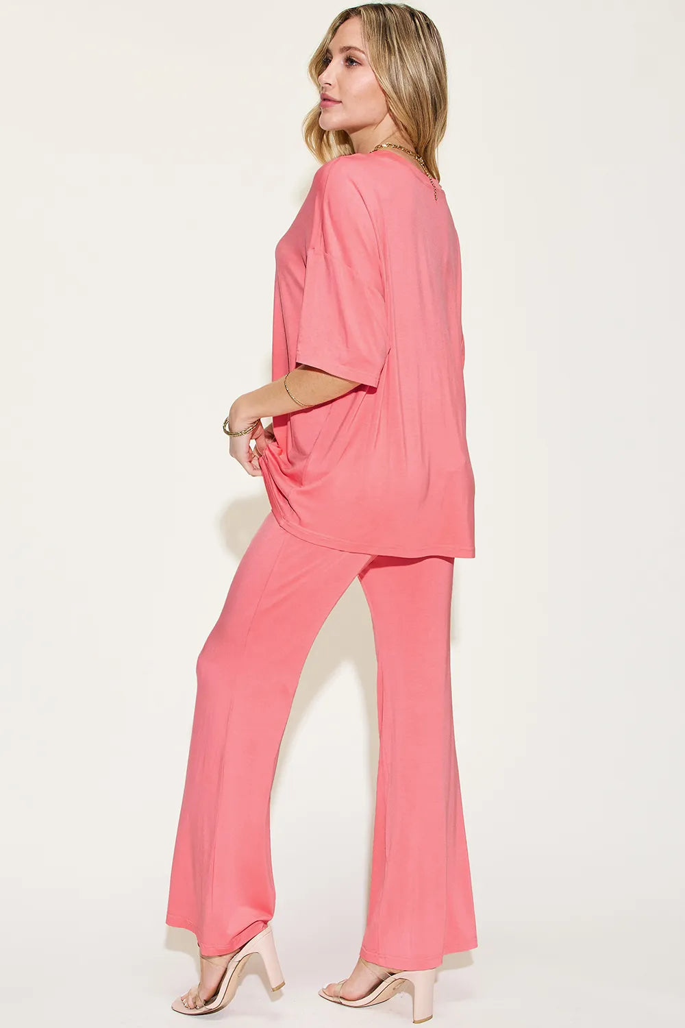 Women's clothing set – product view 8