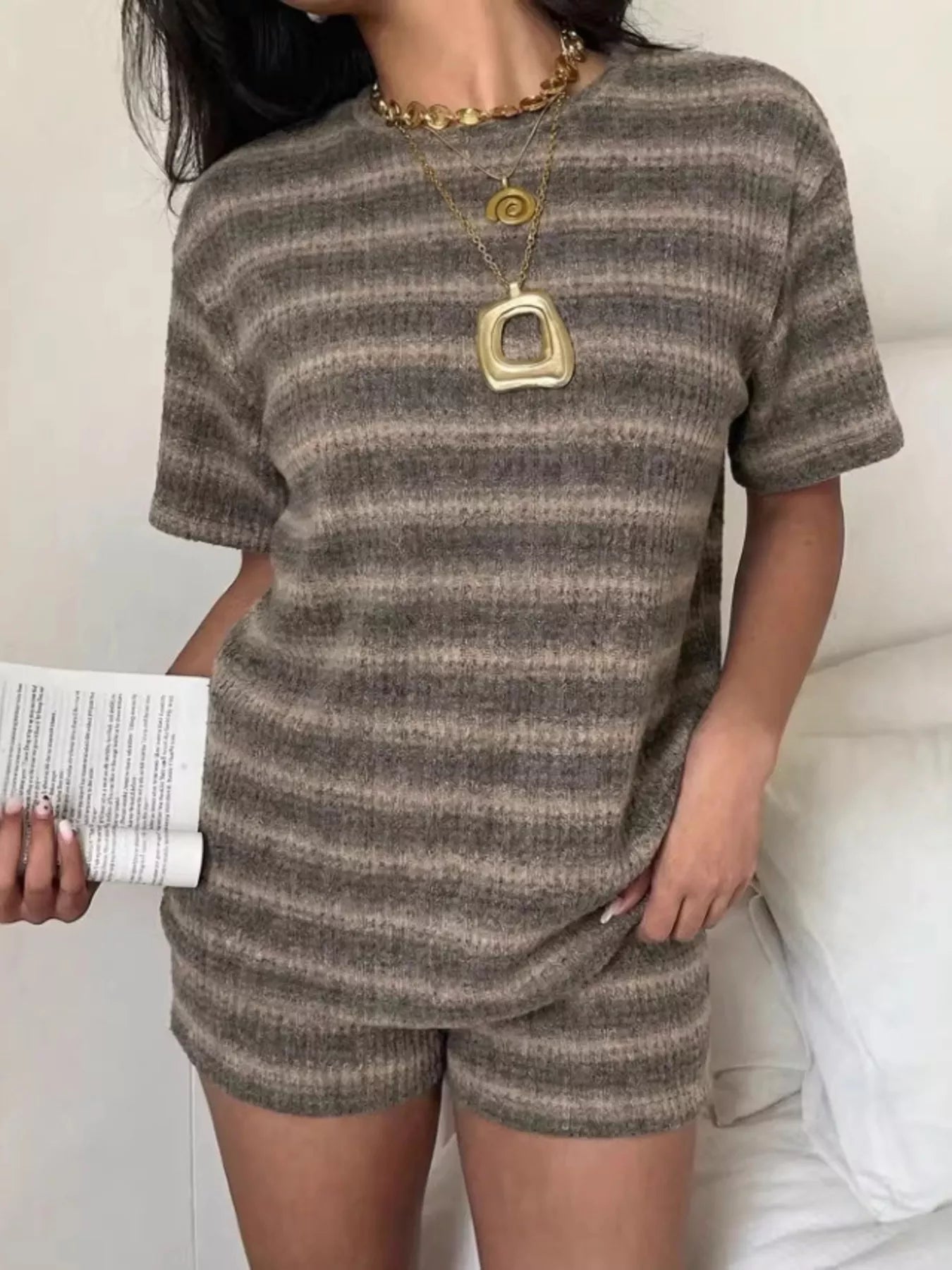 Women's clothing set – product view 6