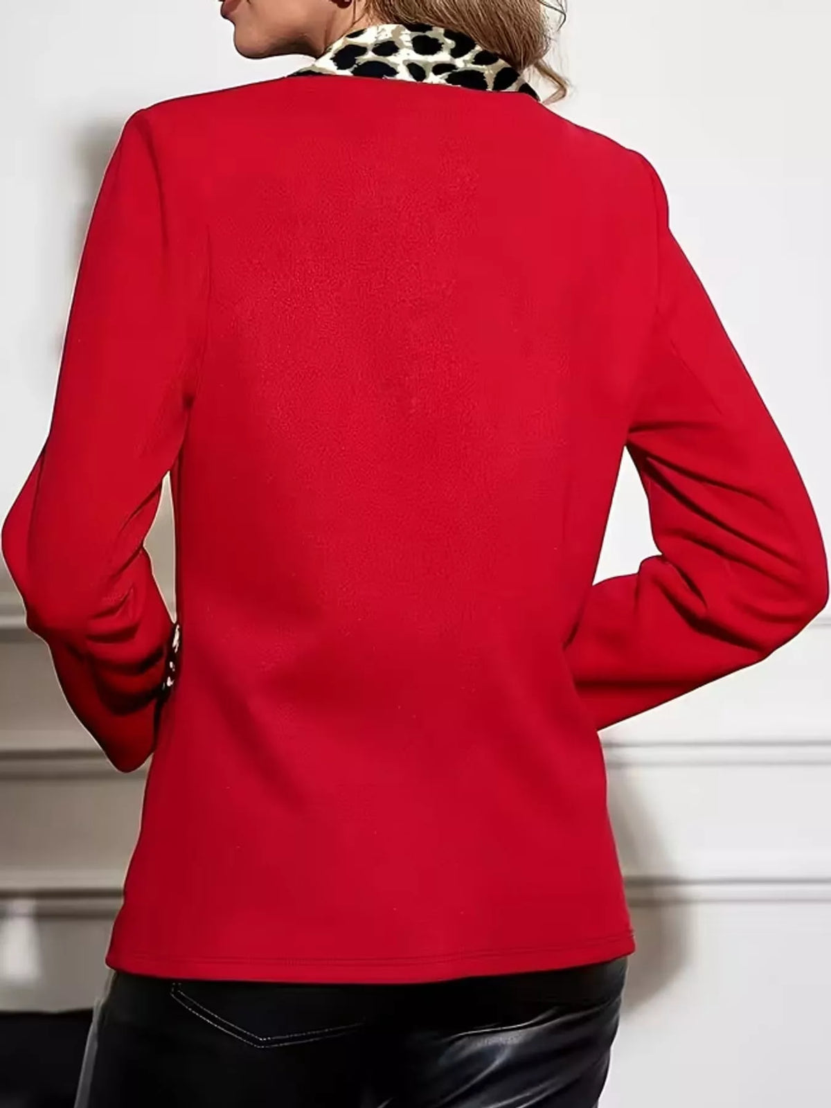 Collared long sleeve blazer, back view