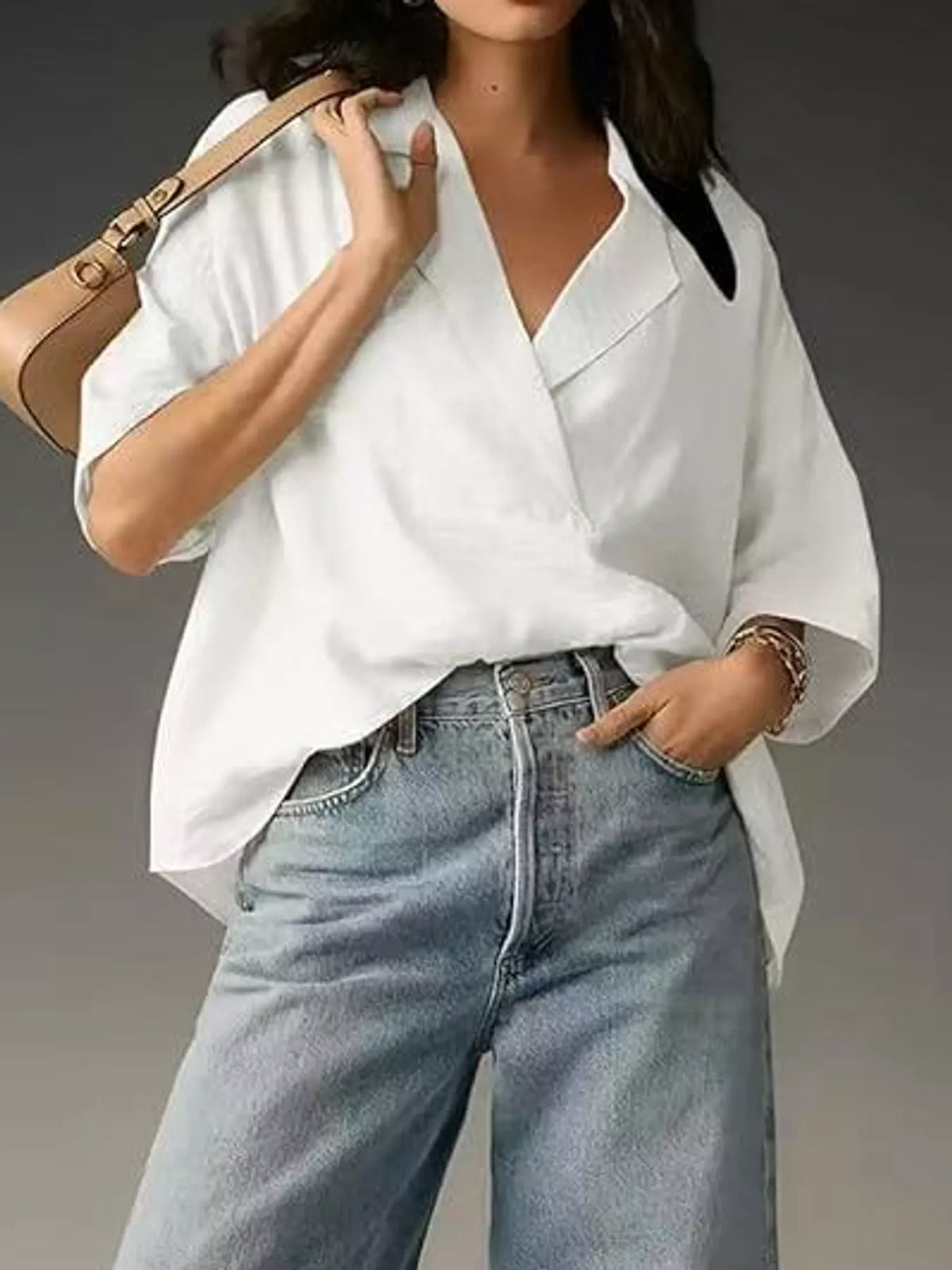 Half-sleeve blouse, white angled front