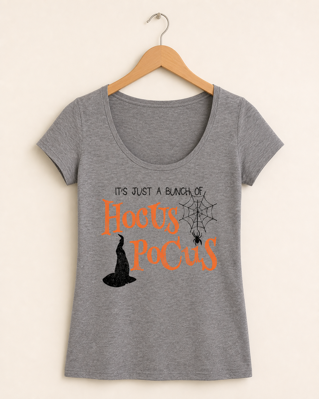 Niobe Clothing Hocus Pocus Holiday Graphic T-Shirt in Black - T-Shirts g_shirts
