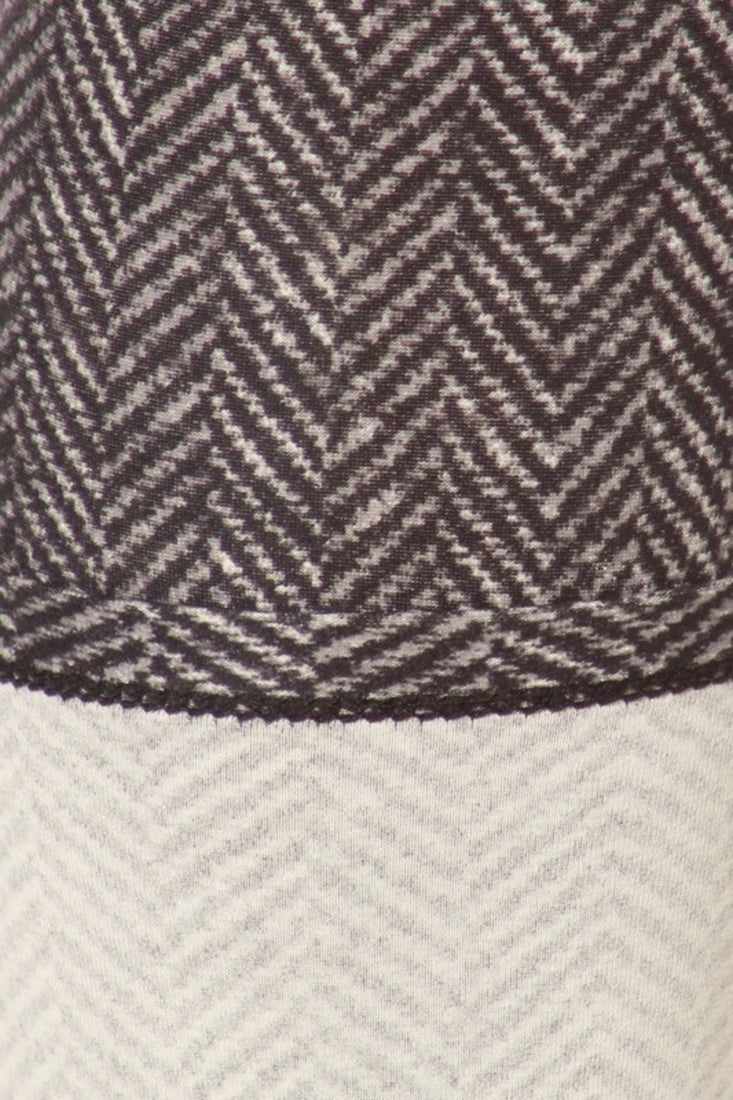 Niobe Clothing Grey Chevron Leggings - Leggings p_leggings